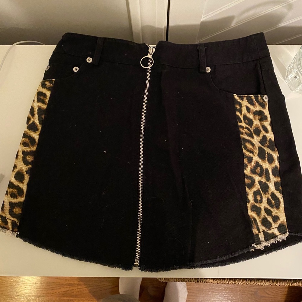 Women’s Cheetah Skirt